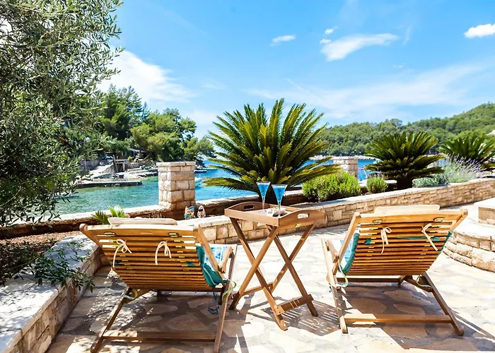 Seaside Family Friendly House With A Swimming Pool Grscica, Korcula - 23487 度假居 *
