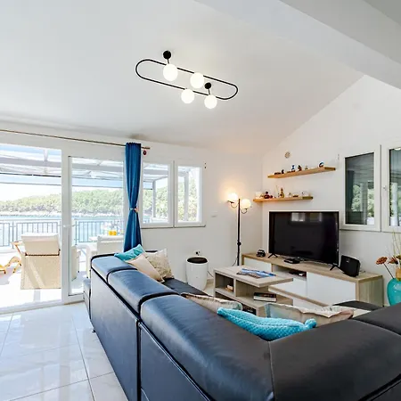 Seaside Family Friendly House With A Swimming Pool Grscica, Korcula - 23487 *