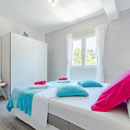 بيت للعطل Seaside Family Friendly House With A Swimming Pool Grscica, Korcula - 23487