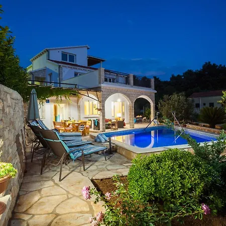 Seaside Family Friendly House With A Swimming Pool Grscica, Korcula - 23487