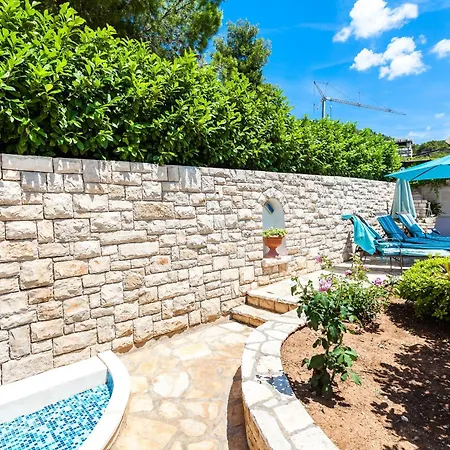 Seaside Family Friendly House With A Swimming Pool Grscica, Korcula - 23487 بيت للعطل Blato (Korcula)