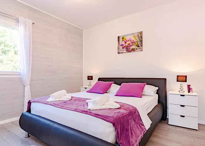 Seaside Family Friendly House With A Swimming Pool Grscica, Korcula - 23487 * Blato (Korcula)